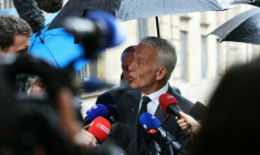 Le président du Medef Patrick Martin répond aux journalistes à Paris, le 24 septembre 2025 ( AFP / Alain JOCARD )