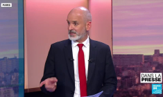 Front républicain: "Les macronistes font barrage à la dignité"