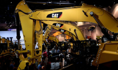 CATERPILLAR: LA DEMANDE D'ÉQUIPEMENTS LOURDS TIRE LE BÉNÉFICE AU TROISIÈME TRIMESTRE
