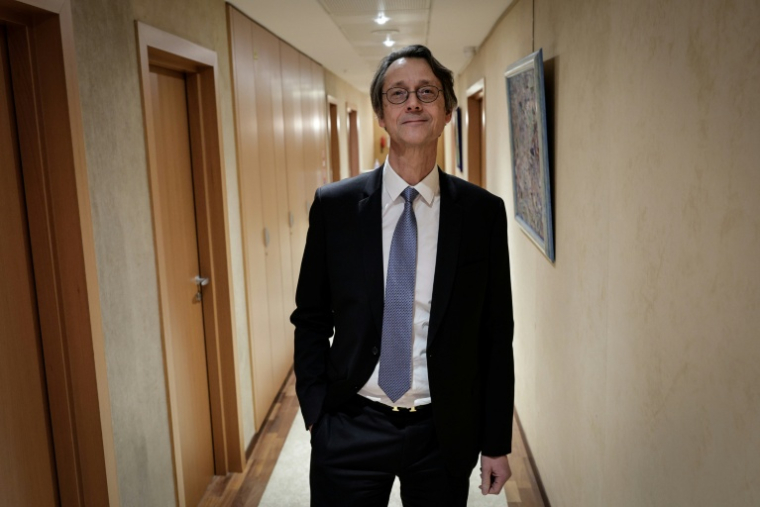 Le directeur général de Safran Olivier Andriès dans les locaux du groupe français à Paris, le 13 février 2026 ( AFP / STEPHANE DE SAKUTIN )