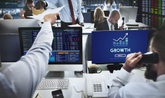 En 2021, les principaux indices boursiers mondiaux ont réalisé de très belles progressions, le CAC 40 en tête qui a affiché près de 29% de hausse. (© Rampuixel.com)