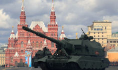 Un obusier automoteur de classe V de la Coalition pendant une répétition pour le défilé du Jour de la Victoire, en Russie