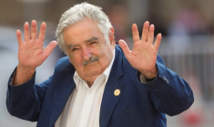José "Pépé" Mujica, le 10 mai 2014 en visite à Santiago du Chili ( AFP / Claudio Reyes )