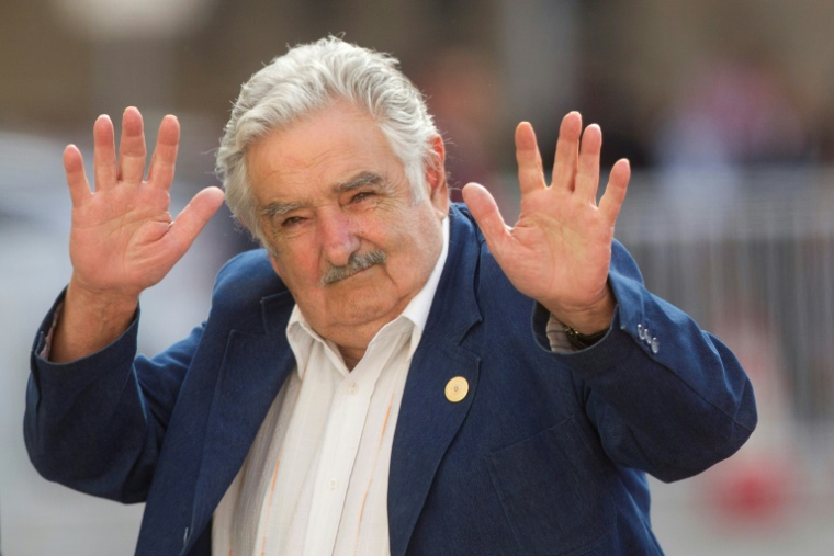 José "Pépé" Mujica, le 10 mai 2014 en visite à Santiago du Chili ( AFP / Claudio Reyes )