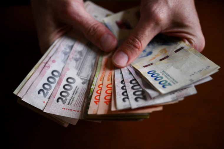 ( AFP / LUIS ROBAYO )