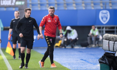 Le gros coup de gueule de Grégory Proment contre les arbitres lors de Troyes-Clermont