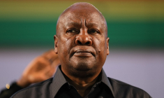 Le président ghanéen, John Dramani Mahama, à Accra, le 22 avril 2025 ( AFP / NIPAH DENNIS )