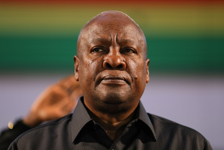 Le président ghanéen, John Dramani Mahama, à Accra, le 22 avril 2025 ( AFP / NIPAH DENNIS )