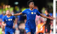 Estêvão réussi sa première à Stamford Bridge