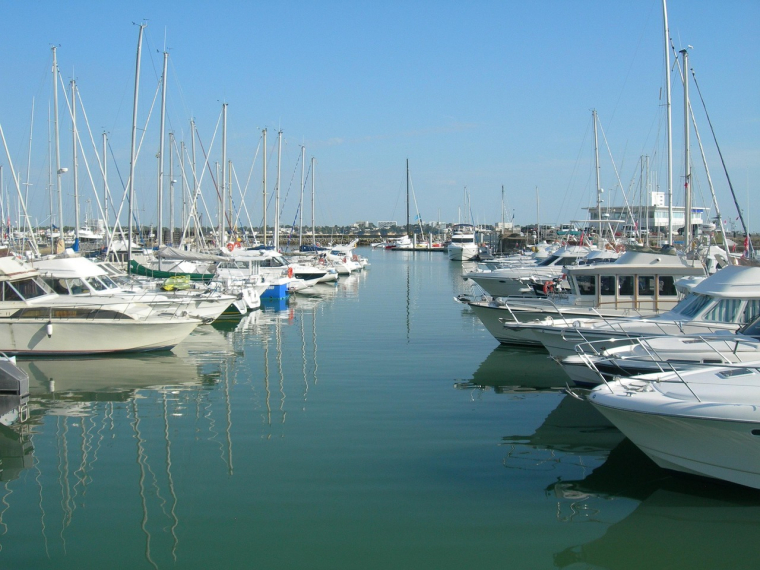 La ville de Royan (Charente-Maritime) lutte contre la location de meublés touristiques. (illustration) (Pixabay / TonyScott)