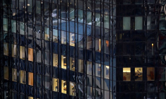 Un immeuble de bureaux dans le quartier financier à Francfort
