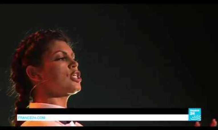 Nawell Madani : femme, humoriste, musulmane... et Belge!