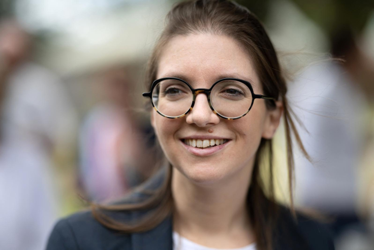 Aurore Bergé à Le Guerno, le 30 juillet 2023. ( AFP / FRED TANNEAU )