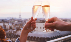 Sélection des meilleurs rooftops pour profiter du soleil à Paris. crédit photo : Getty Images