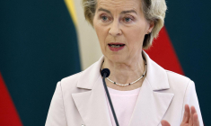 "La sécurité de l'Europe est à un tournant. Oui, il s'agit de l'Ukraine, mais c'est aussi nous qui sommes concernés" a déclaré Ursula Von der Leyen sur X, le 17 février 2025. ( AFP / PETRAS MALUKAS )