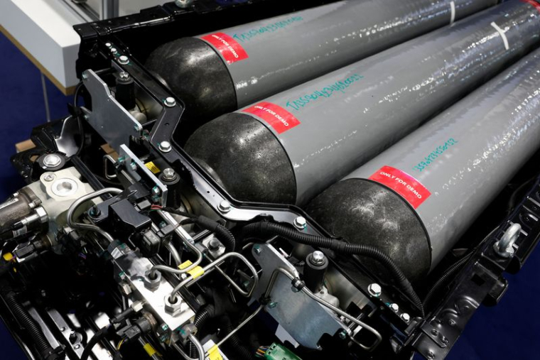 Un système de stockage d'hydrogène d'OPmobility au salon Hyvolution à Paris