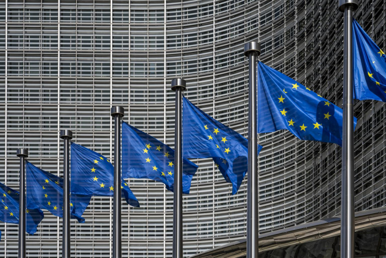 Les produits labellisés «Finance Europe» doivent permettre de mobiliser une partie des 35.000 milliards d’euros d’épargne européenne, encore trop peu investis dans l’économie réelle, et freiner la fuite des capitaux vers les États-Unis. ( crédit photo : Getty Images )