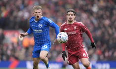 Liverpool enchaîne, United sombre