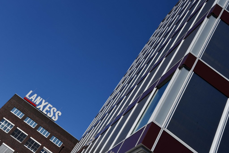 ( AFP / PATRIK STOLLARZ )