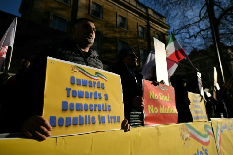 Manifestation à Londres contre la répression des manifestations en Iran, le 14 janvier 2026 ( AFP / JUSTIN TALLIS )