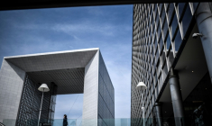 Une femme salariée sur quatre se dit "en mauvaise santé mentale" contre 19% des hommes, un constat qui s'aggrave chez les moins de 40 ans, selon une étude d'Ipsos-BVA pour le cabinet Qualisocial publiée lundi ( AFP / STEPHANE DE SAKUTIN )