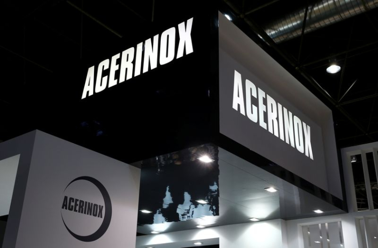 LES SIDÉRURGISTES APERAM ET ACERINOX DISCUTENT FUSION