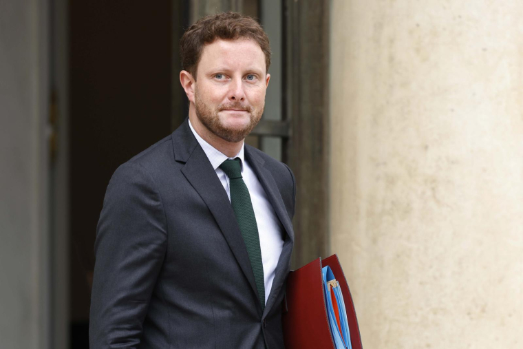 Le ministre des Transports, Clement Beaune au Palais de l'Elysée, à Paris le 20 juillet 2022. ( AFP / Ludovic MARIN )