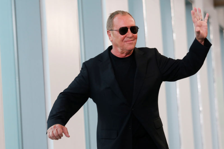 MICHAEL KORS VA PRENDRE LE CONTRÔLE DE VERSACE