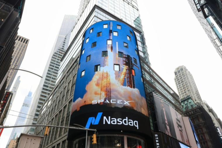 Premier jour de cotation de SpaceX à la Bourse de New York, le 12 juin 2026 ( AFP / TIMOTHY A. CLARY )