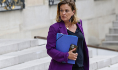 Olivia Grégoire à Paris ce jeudi 13 juillet. ( AFP / GEOFFROY VAN DER HASSELT )