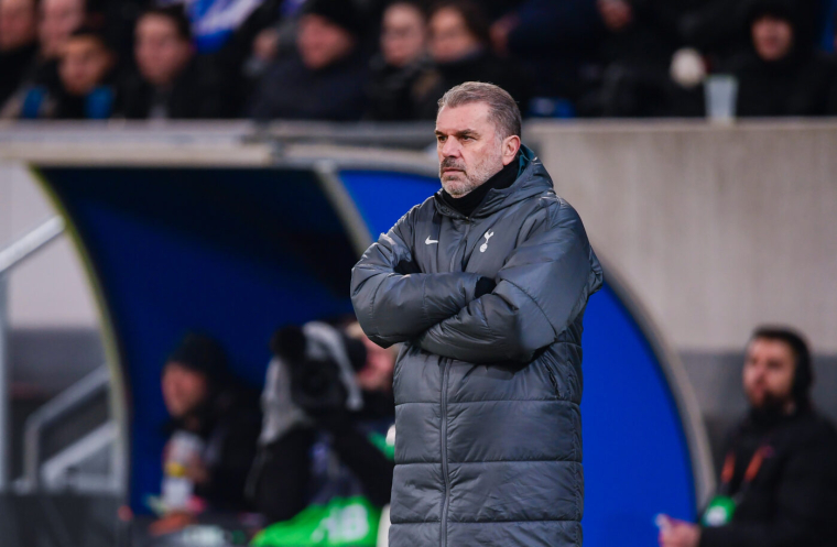 Selon Ange Postecoglu, Tottenham « joue avec le feu » sur le mercato