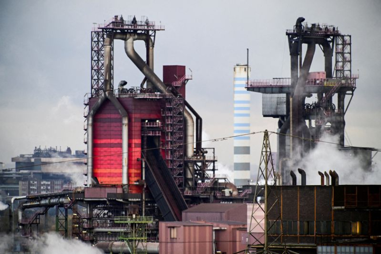 Une vue générale de l'usine sidérurgique de ThyssenKrupp à Duisbourg