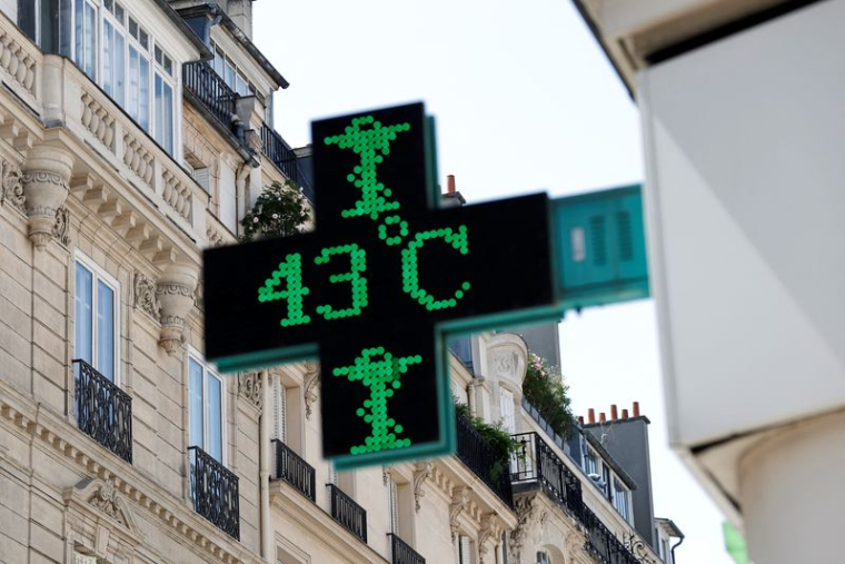La vague de chaleur à Paris, en France