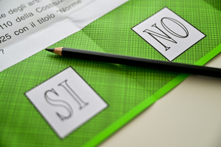 "Nous avons dit dès le début que le référendum n'aurait aucune incidence sur le sort du gouvernement", a répété Galeazzo Bignami ( AFP / Giuseppe CACACE )