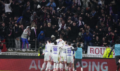 L'OL fait plier Strasbourg dans le temps additionnel