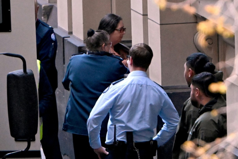 Erin Patterson arrive à la Cour suprême de Victoria à Melbourne pour connaître sa peine, le 8 septembre 2025 ( AFP / WILLIAM WEST )