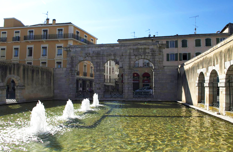 Dax, Fontaine Chaude (Crédit photo: AubdaX  - Wikimedia Common)