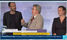 Présidentielle 2022 : cris de joie et déception à l'annonce des résultats