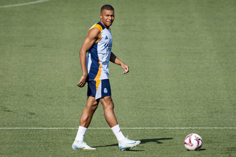 Kylian Mbappé de retour à l’entraînement collectif avec le Real Madrid