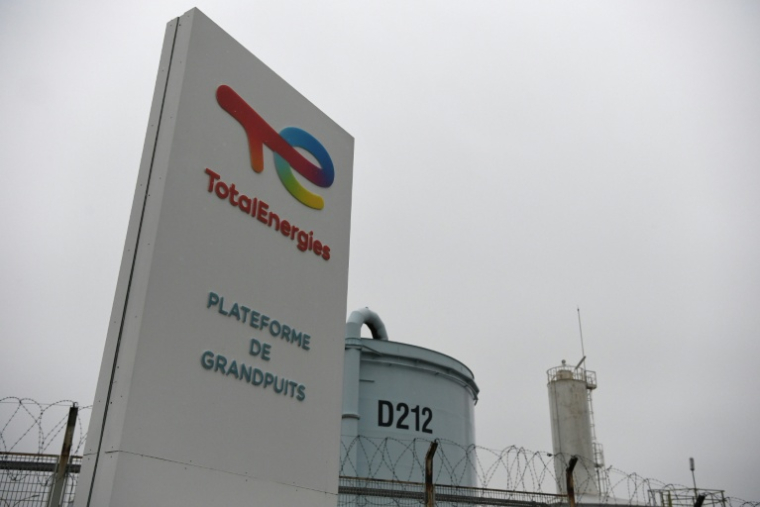 Au cœur de ce bras de fer juridique inédit figurait la question des rejets polluants générés par les clients de TotalEnergies et non pas par le groupe lui-même ( AFP / Eric PIERMONT )