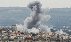 Une frappe israélienne sur Ras Al-Ain, dans le sud du Liban, le 12 mai 2026 ( AFP / KAWNAT HAJU )