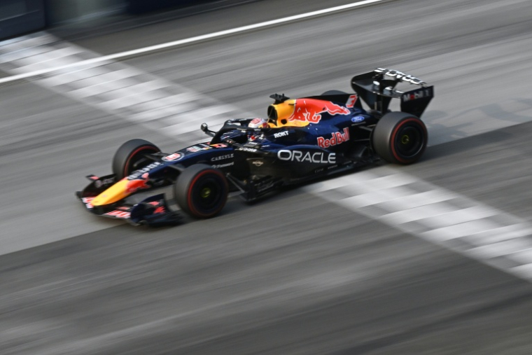 Max Verstappen au volant de sa Red Bull à Sepang, Malaisie, le 4 octobre 2026 ( AFP / JADE GAO )