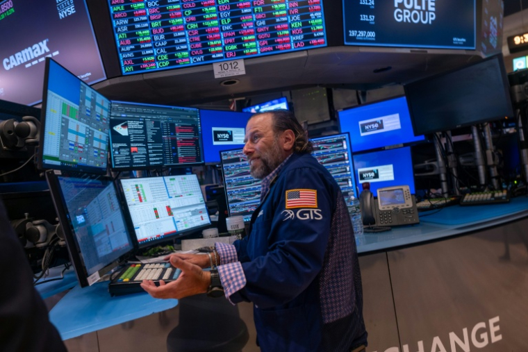 Trader sur le parquet du New York Stock Exchange (NYSE) le 3 septembre 2025. ( GETTY IMAGES NORTH AMERICA / SPENCER PLATT )