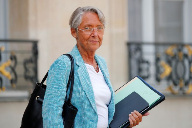 LE SMIC SERA AUGMENTÉ DE 0,99% AU 1ER JANVIER, DIT ELISABETH BORNE