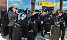 Les membres de l'équipe nationale iranienne de football féminin rentrent chez elles, à Igdir