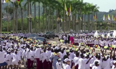 Léon XIV rencontre le président du Cameroun à Yaoundé, deuxième étape de sa tournée africaine