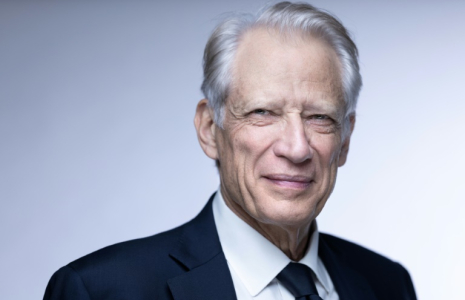 L'ancien Premier ministre Dominique de Villepin, le 4 avril 2025 à Paris ( AFP / JOEL SAGET )