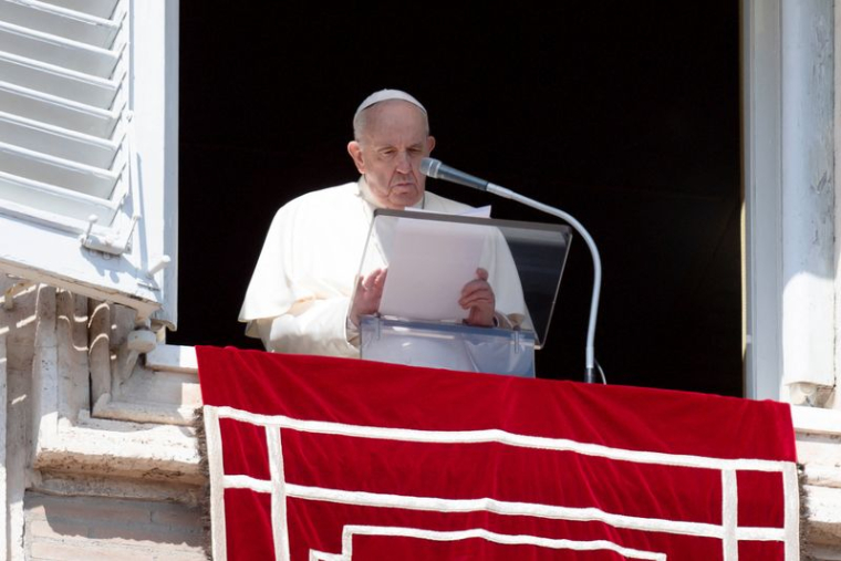 LE PAPE FRANÇOIS DÉNONCE LES "MEURTRES ET ATROCITÉS" COMMIS EN UKRAINE