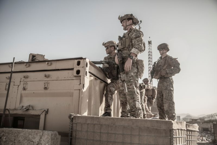 AFGHANISTAN: FRAPPE DE DRONE US CONTRE L'EI, TENSIONS À L'AÉROPORT