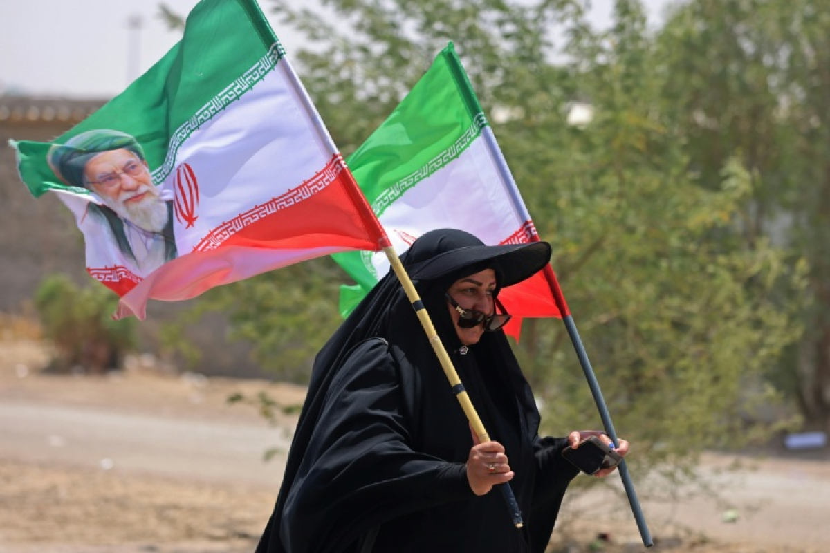 US-Iran Tensions: Washington Strikes Targets Amid Diplomatic Talks and Red Sea Coalition - News Directory 3